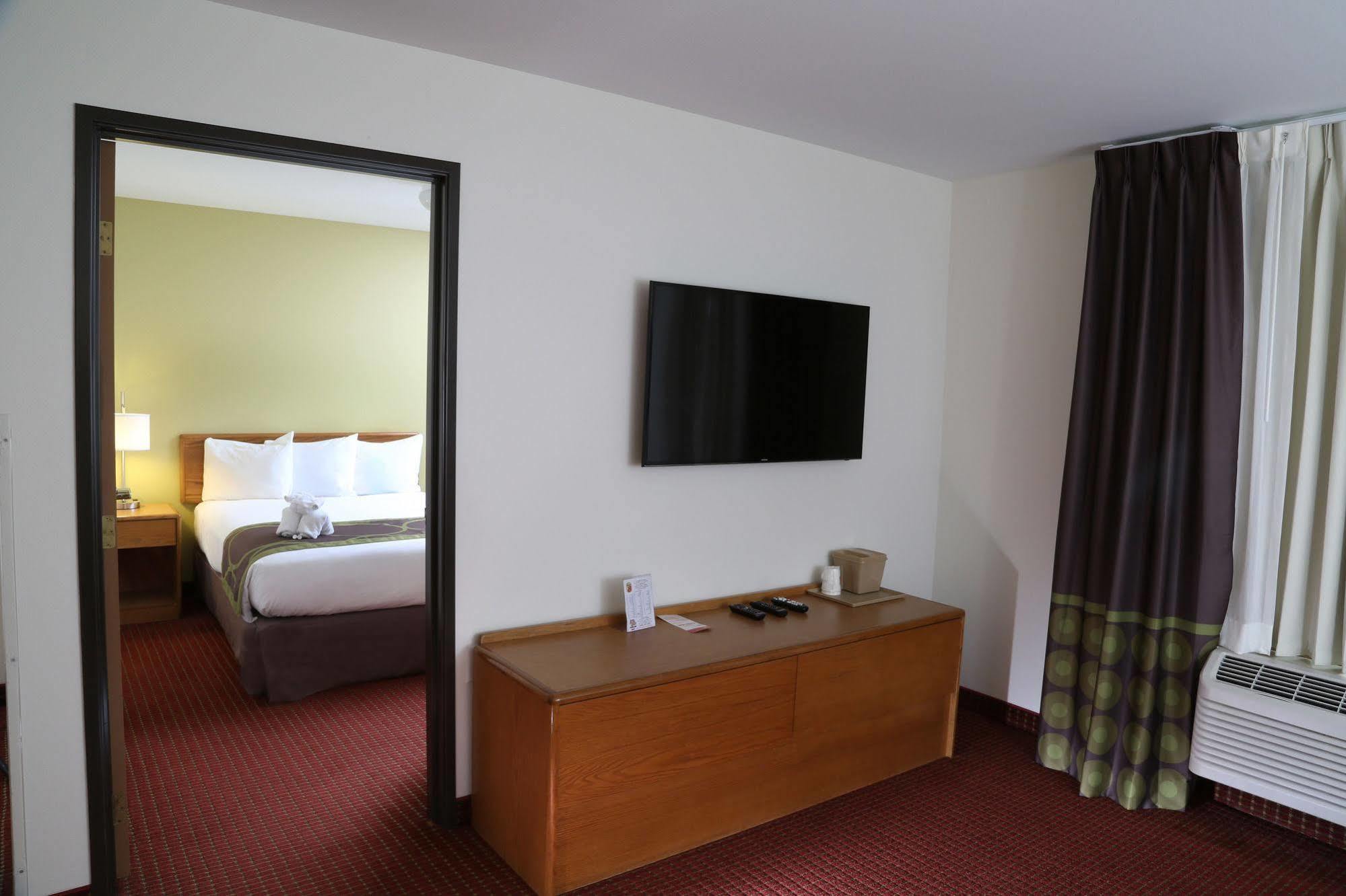 Rodeway Inn & Suites Verona Dış mekan fotoğraf